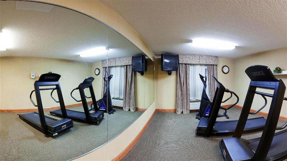 Holiday Inn Express Richmond-Brandermill-Hull Street By Ihg Экстерьер фото